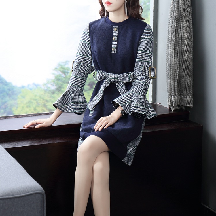 2018秋冬新款名媛小香风圆领喇叭袖针织拼接格纹系带连衣裙188505