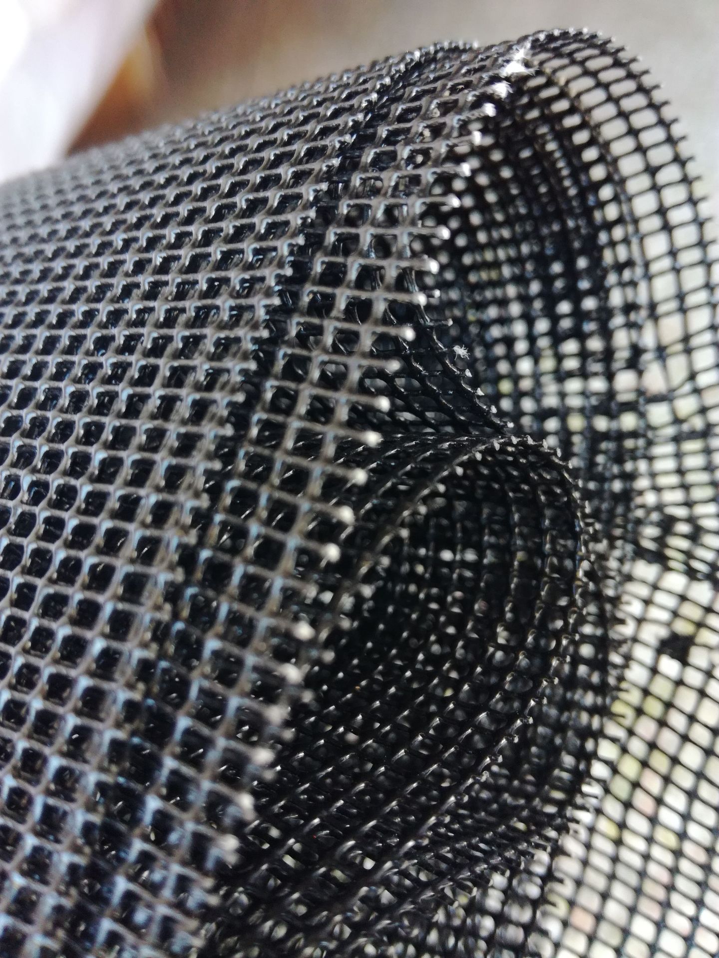 厂家直销涂塑网格布pvc透气塑料网箱包小网眼布pvc小方格网布黑色