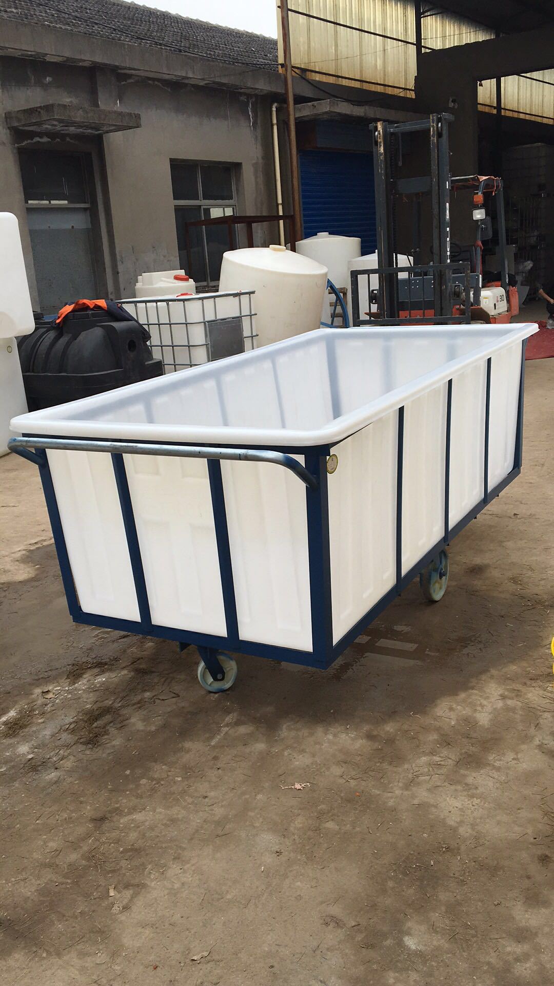 临朐直销k1800l塑料方箱1.8吨落布车印染推布车可定制推轮