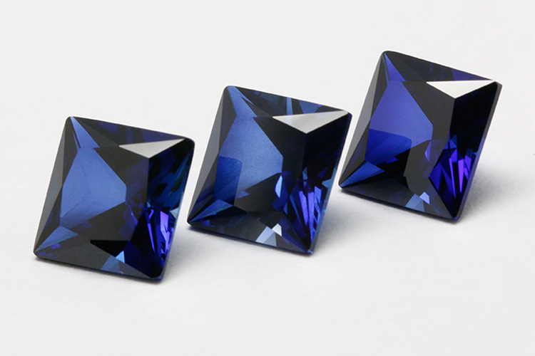 厂家批发 正方形蓝刚玉 公主切人造蓝宝石裸石 量大价优