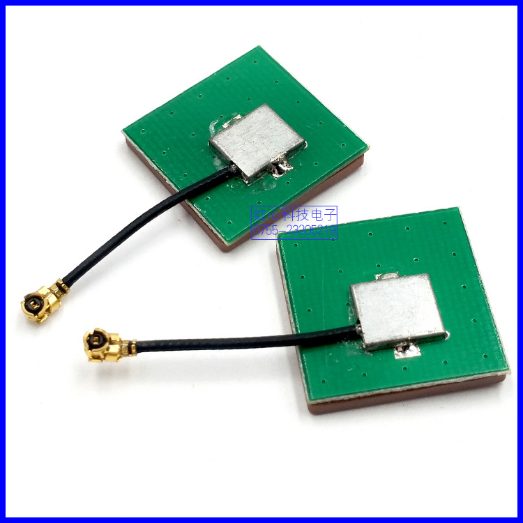 gps贴片天线高增益陶瓷片天线内置有源陶瓷天线15*15*2*4mm陶瓷