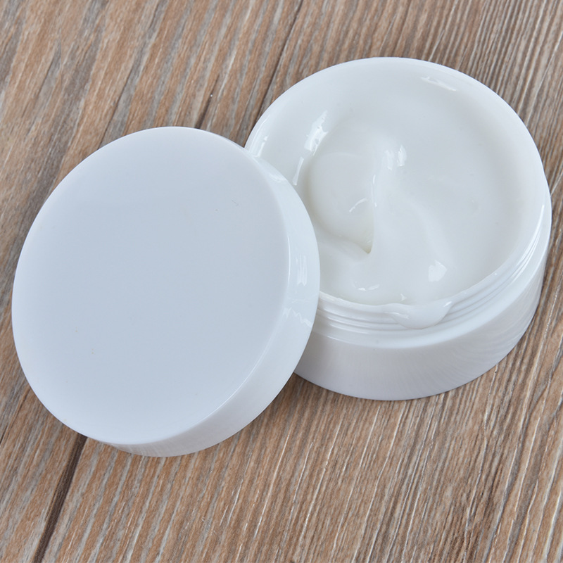 物,黄连提取物,蜂蜜提取液,蜂王浆提取液,金缕梅提取物,薄荷脑,冰片