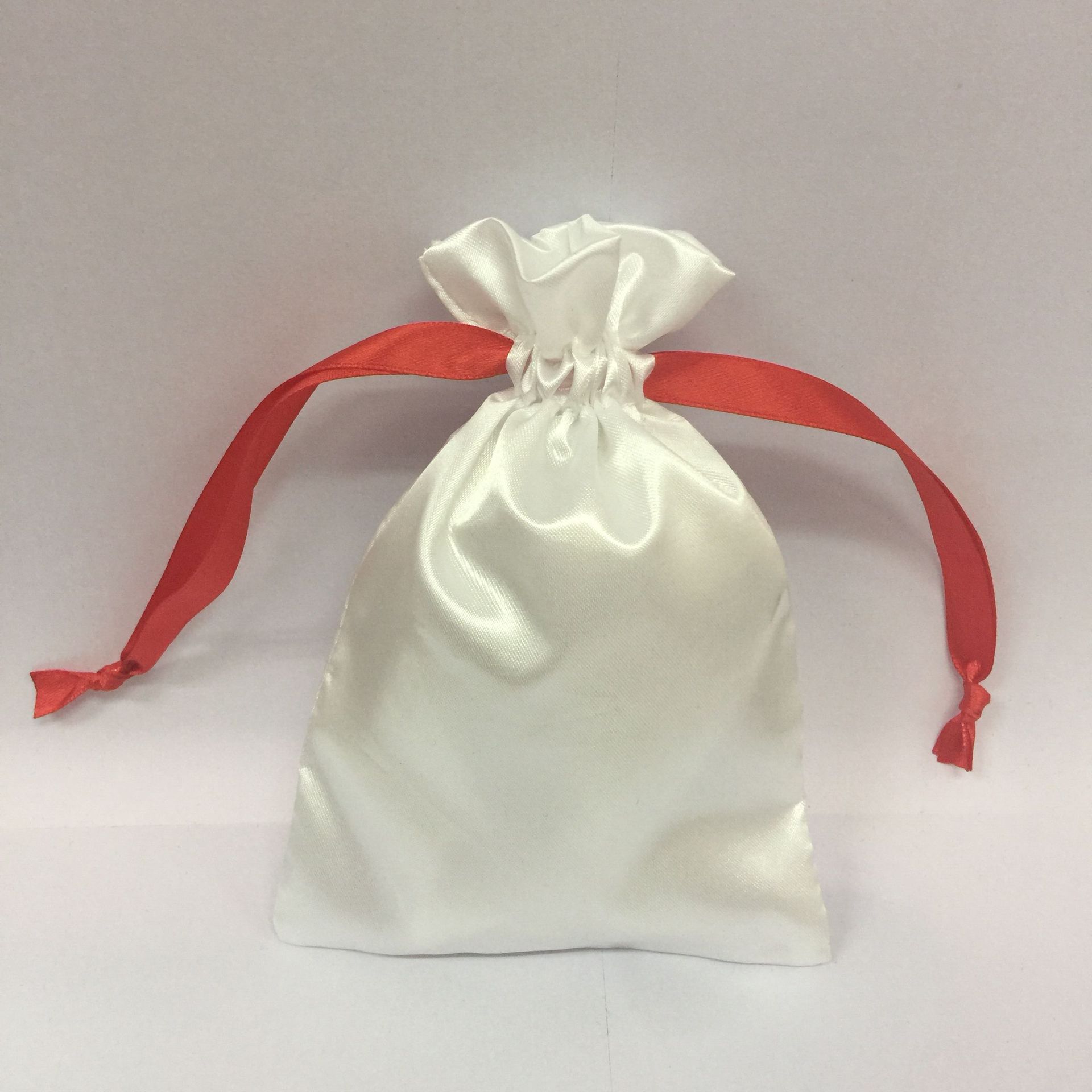 珠宝束口白色色丁袋 色丁布束口袋 色丁首饰布袋 丝绸色丁布袋