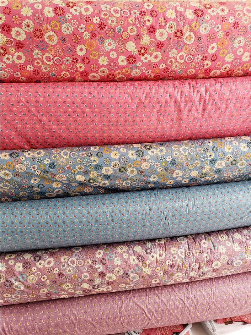 批发梭织花布 和风布料 日式纯棉布 卡通服装面料 时尚罩衣布料