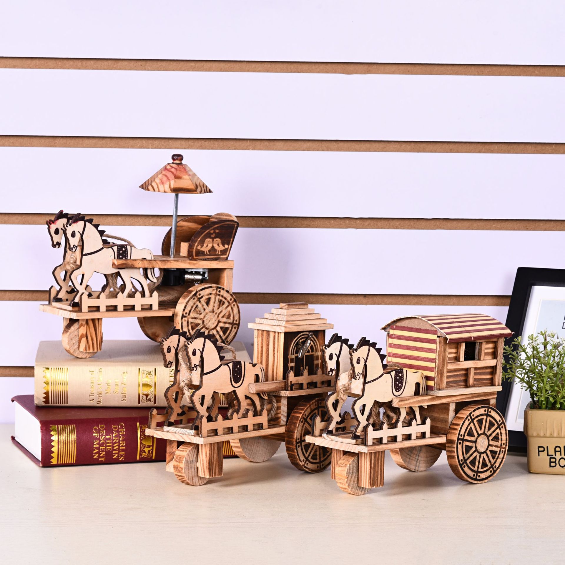 景区热卖木制音乐双马车轿厢带音乐儿童益智玩具马车木质家居摆件