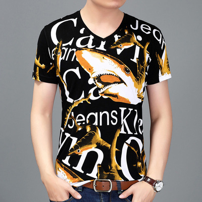 清凉衣夏创意鲨鱼图案印花短袖汗衫时尚青年男装v领t恤舒适半袖衫