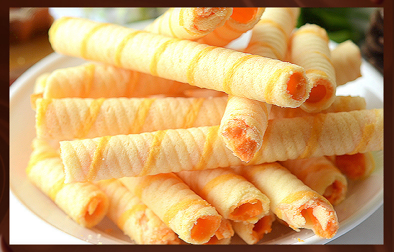 印尼进口 丽芝士奶酪夹心蛋卷饼干休闲零食品批发60g*24盒/箱