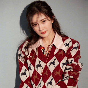 高版本2018秋冬杨幂同款v领菱形小马提花红套头宽松针织毛衣