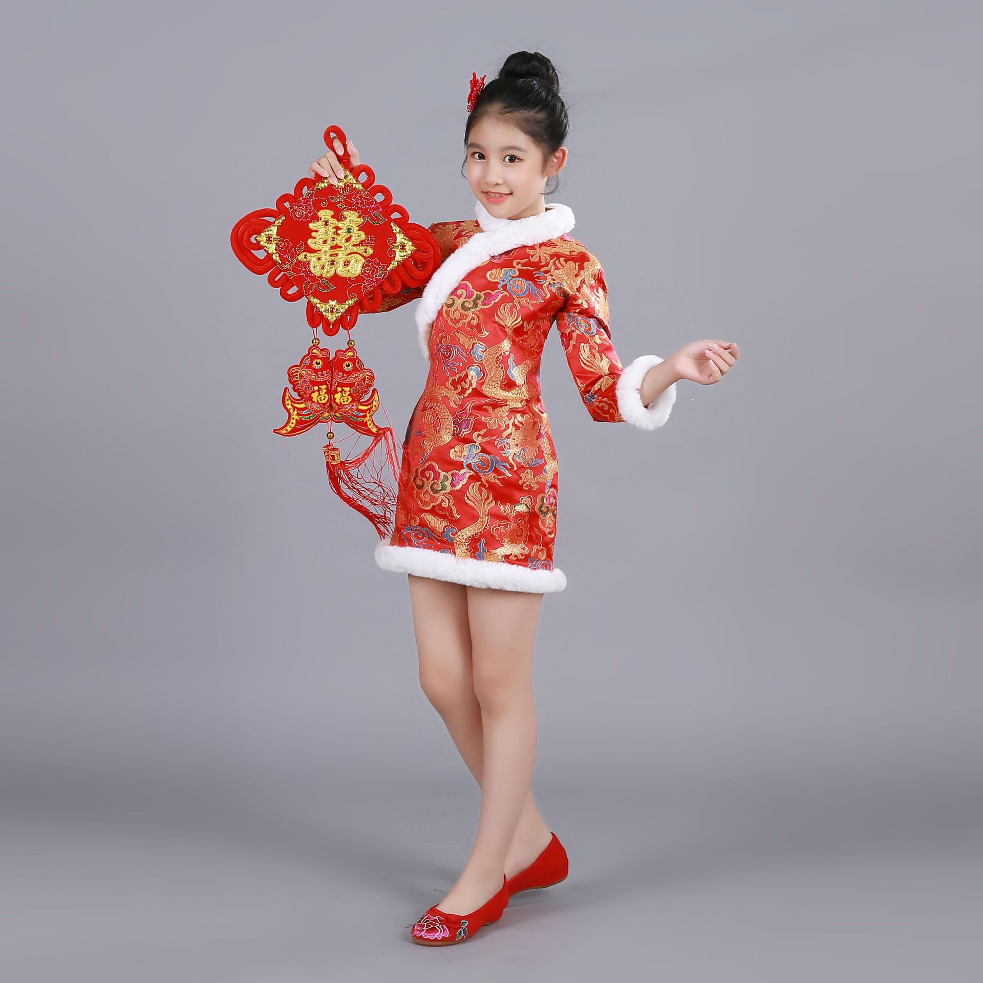 儿童旗袍童装女童中国风白色毛领长袖龙锦红色唐装改良古筝演出服