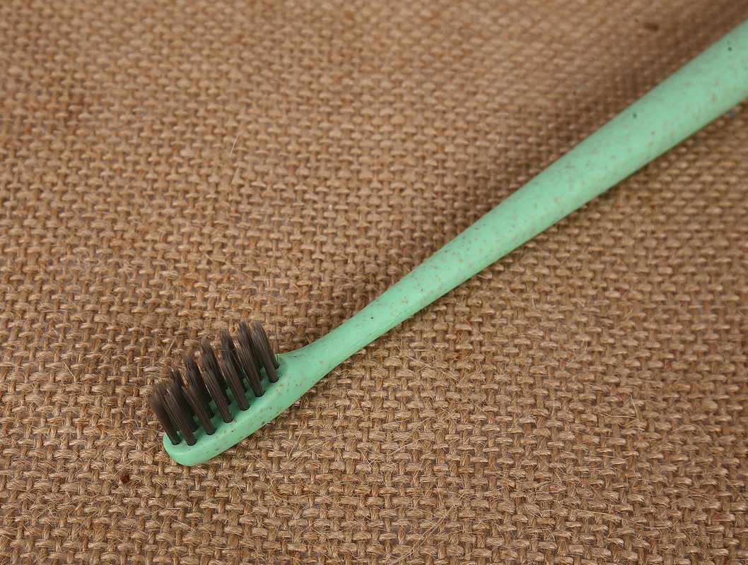 扬州宾馆一次性秸秆牙刷 多色酒店用品牙刷酒店洗浴用品厂家直销