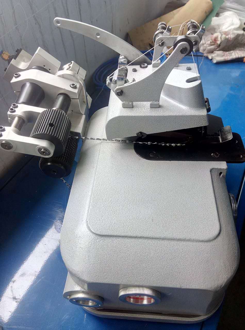 渔网地笼包边机 三线汽车脚垫拷边机 2502地毯包边机 2501接布机