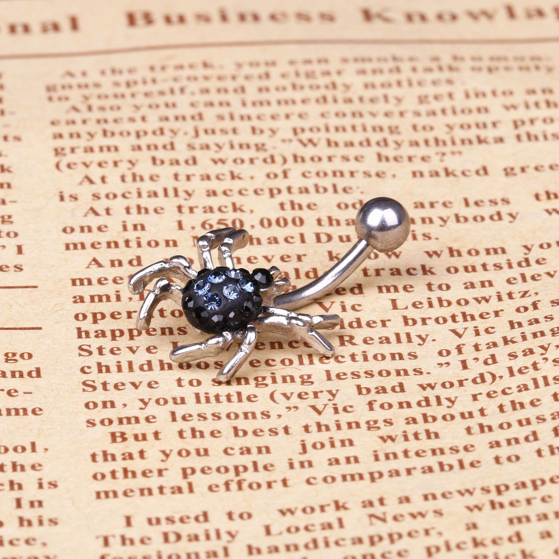 新品上市黑蜘蛛肚脐环个性镶钻脐环不锈钢肚脐钉爬行昆虫脐钉穿刺