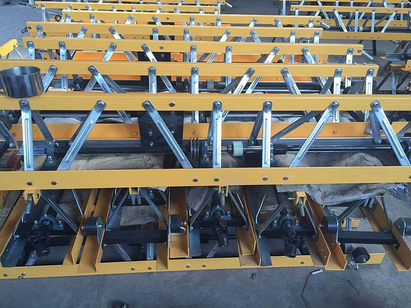 山东安煤框架式震动梁 震动铺平机 修路专用路面振动梁