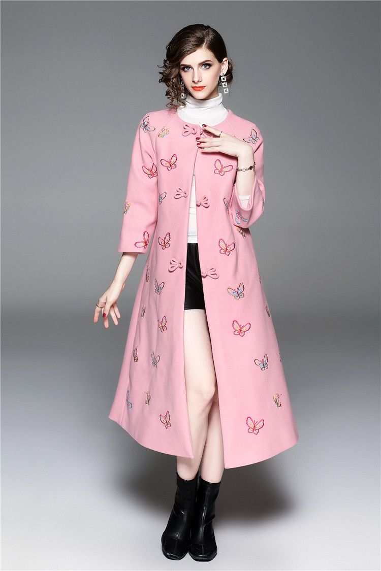 中国风刺绣女装秋冬新款民族风圆领盘扣蝴蝶绣花外套长款风衣