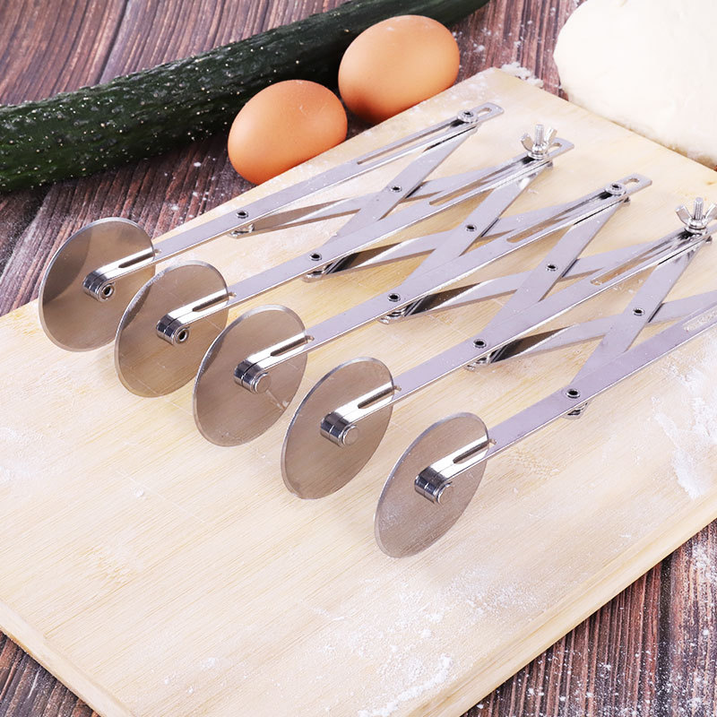 切油条用的滚轮刀手动油条刀披萨烘焙家用商用切油条神器刀切面刀