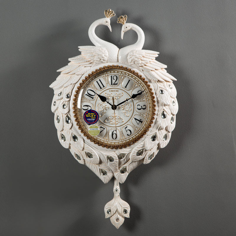 复古欧式时尚立体动物孔雀挂钟 客厅雕花艺术装饰静音大气摆钟