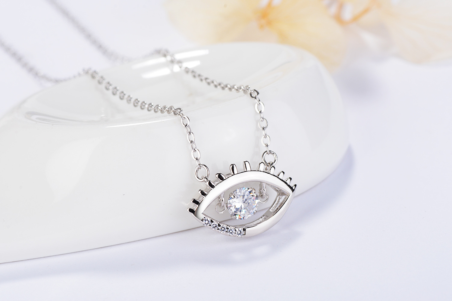 新品时尚创意天使之眼灵动项链韩s925银简约百搭短款饰品礼物