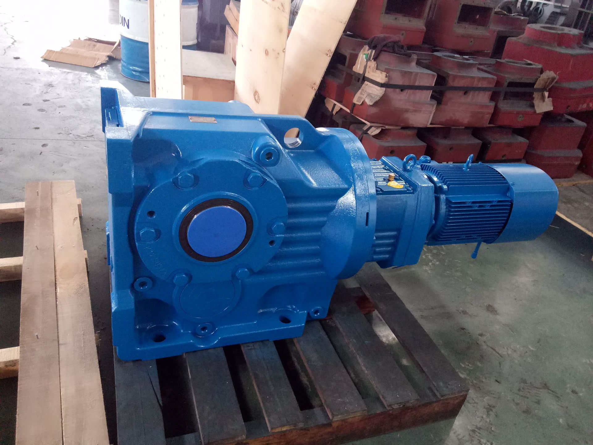 齿轮减速机k167r97传邦多极减速机 性价比高 质量好