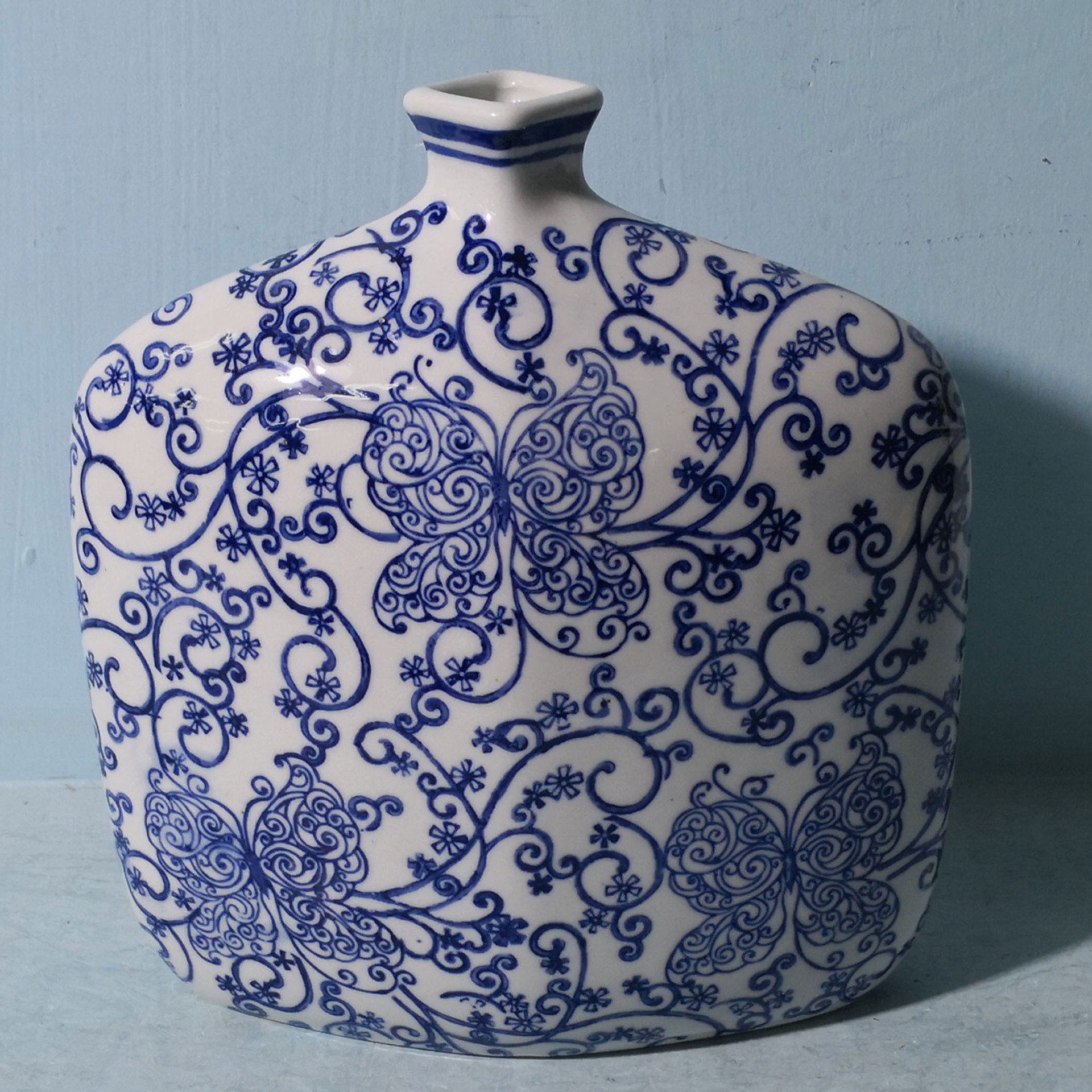 10"扁瓶青花花瓶干花塑料仿真花瓶家居摆件高温釉下陶瓷fy0745