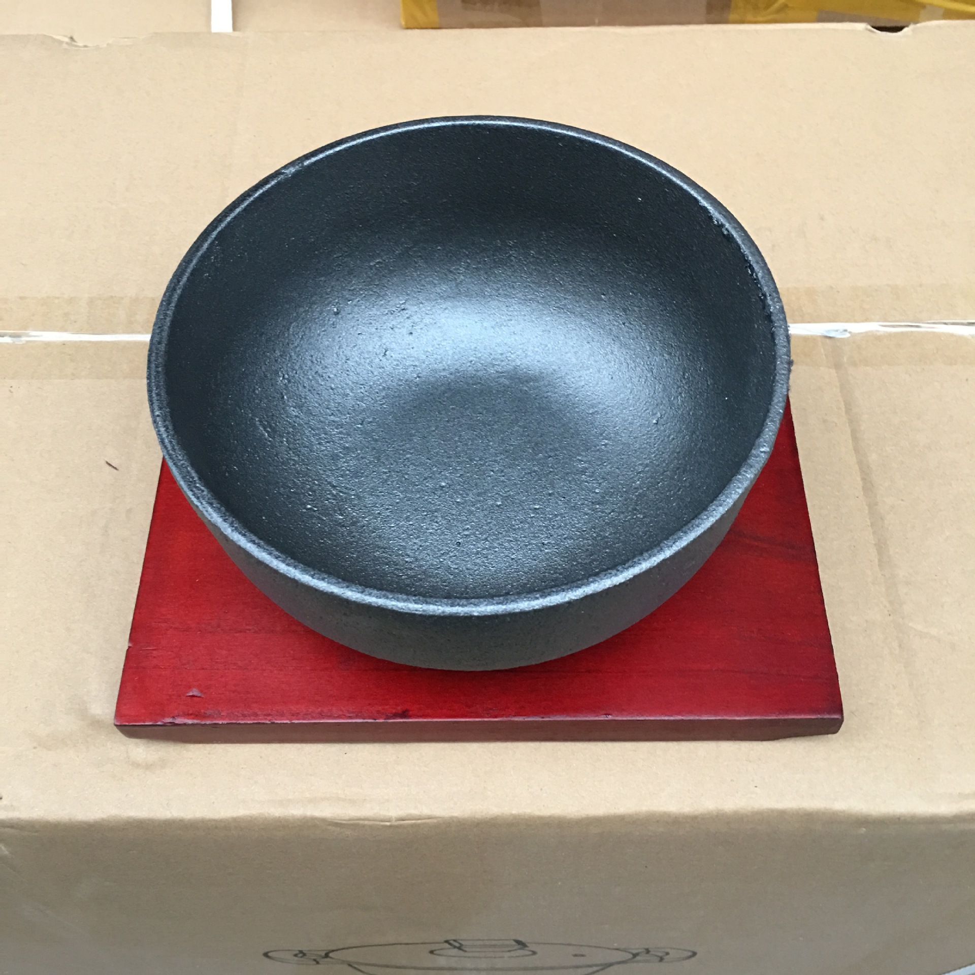 厂家直销圆形铁碗 铸铁碗拌饭碗 韩式拌饭锅煲仔碗