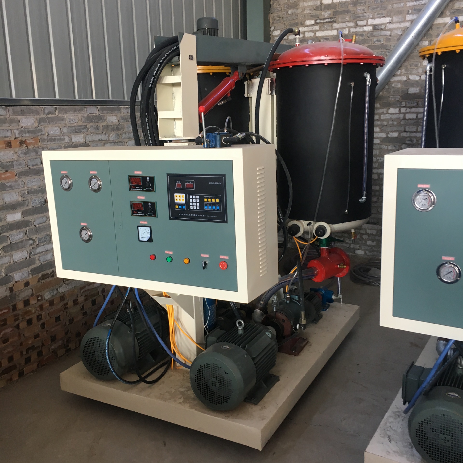 聚氨酯发泡机厂家pu发泡机设备高低压喷涂浇筑机