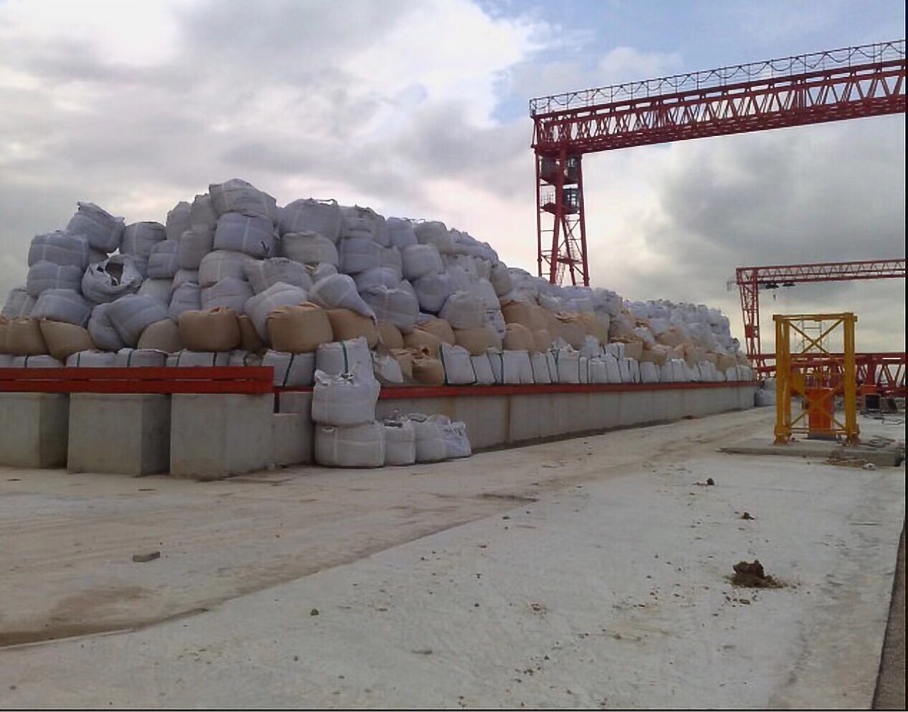 桥梁预压吨袋 桥梁预压袋白色吨包袋批发大口集装袋 塑料编织袋子