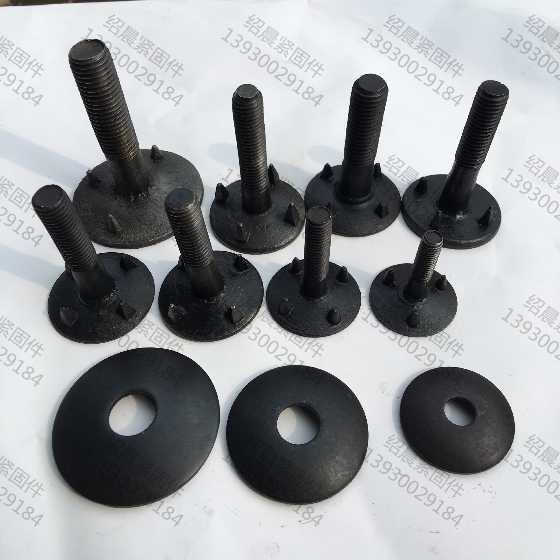 供应畚斗螺栓 水泥厂用固定料斗螺丝 一体连体皮带螺栓