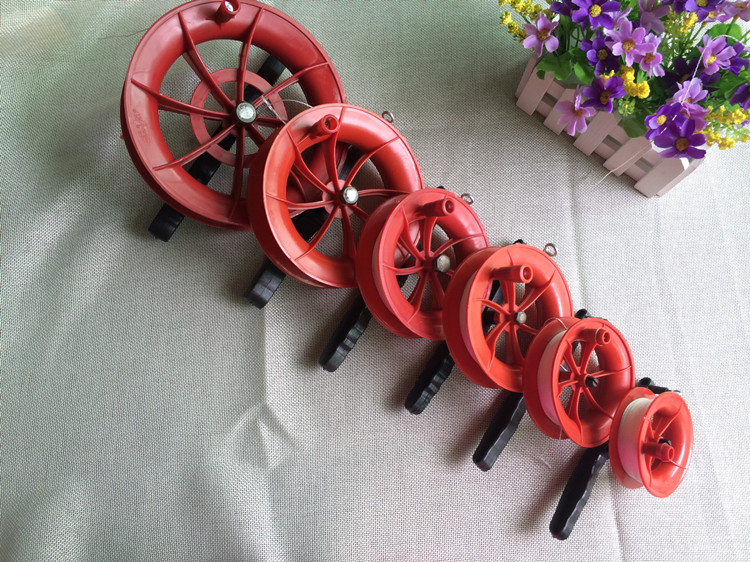 专业风筝线盘 手摇风筝放飞器 6个尺寸红轮带棉线