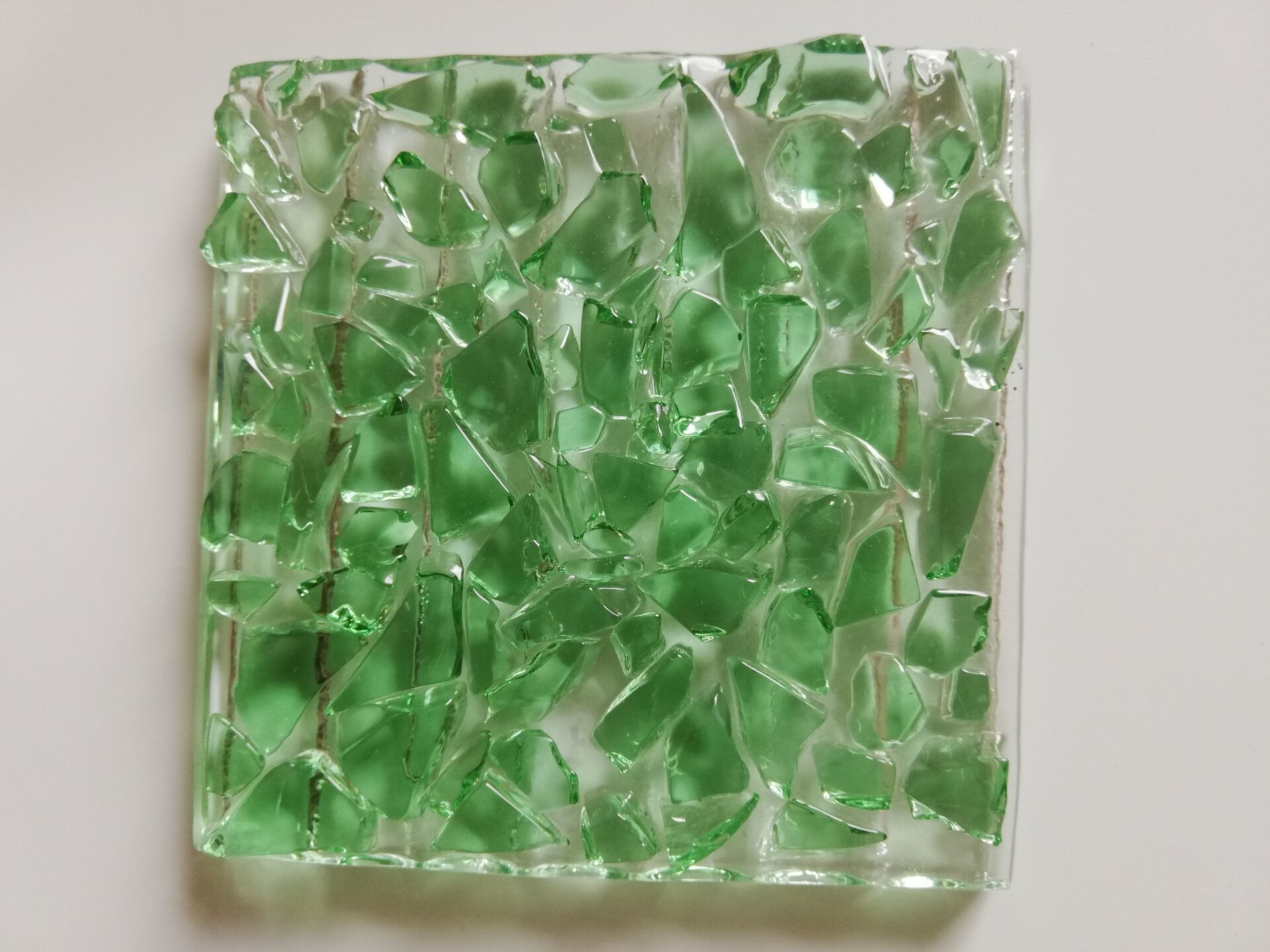 厂家生产订制碎片玻璃,彩色艺术玻璃,碎片热熔玻璃屏风灯饰玻璃-阿里