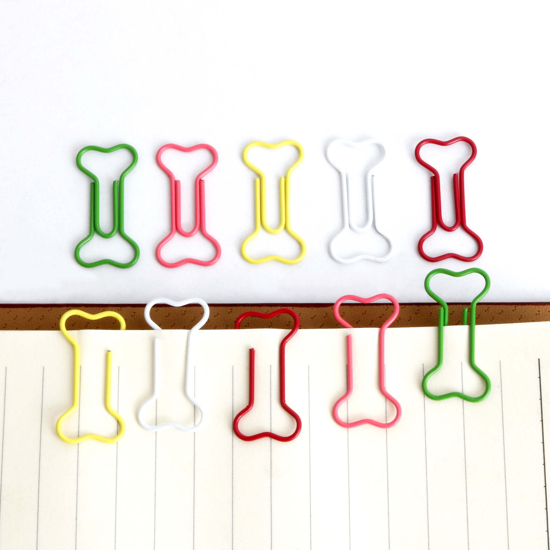 厂家推荐家跨境混色骨头回形针环保材质小骨头曲别针现货批发