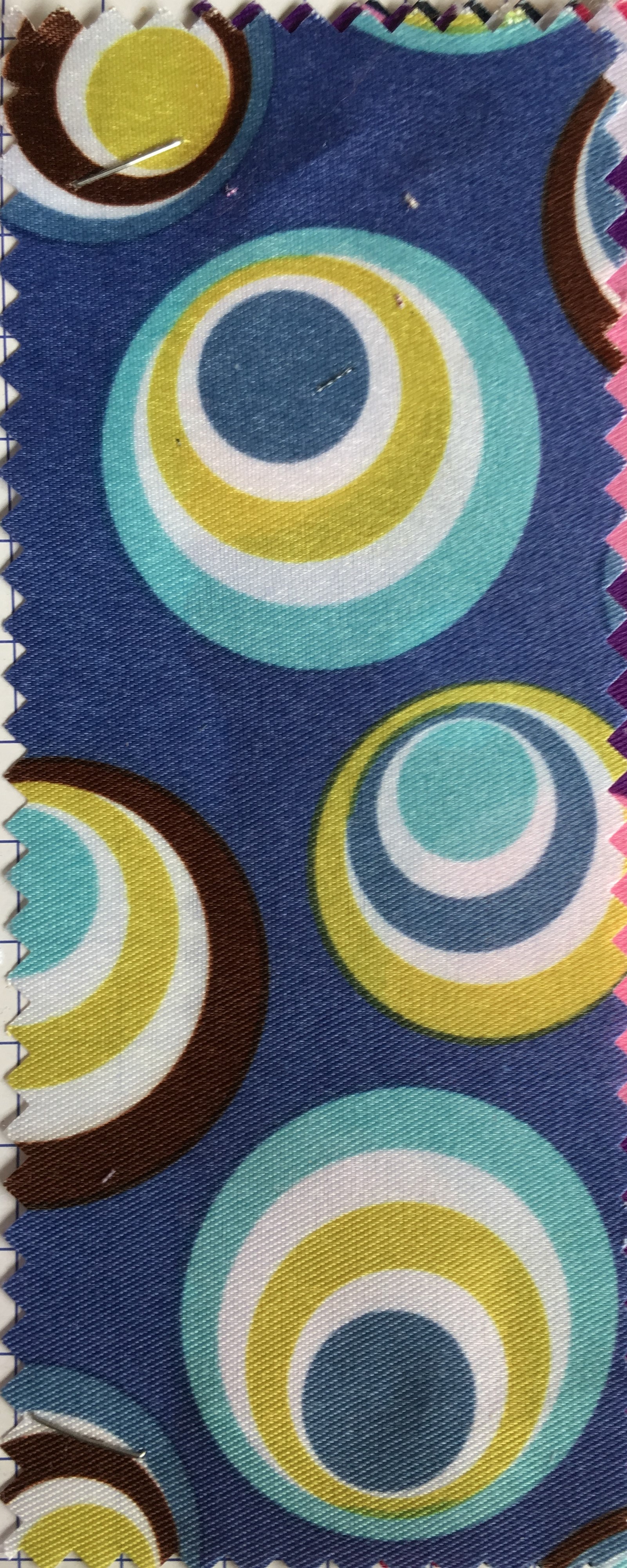 厂家直销优质桃皮绒热转移印花箱包手袋沙滩裤千版图案无版费a区