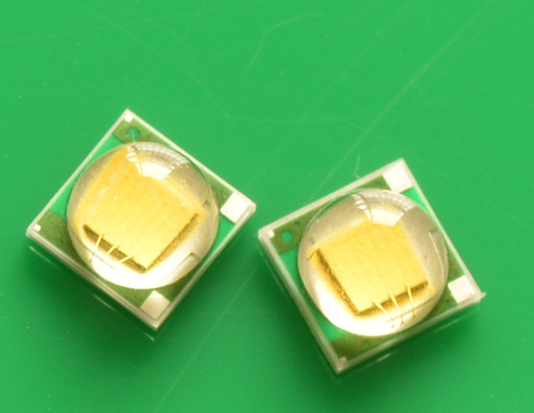 5050陶瓷led灯珠 5-8w科锐灯珠 cree xml t6强光手电筒灯珠 举报