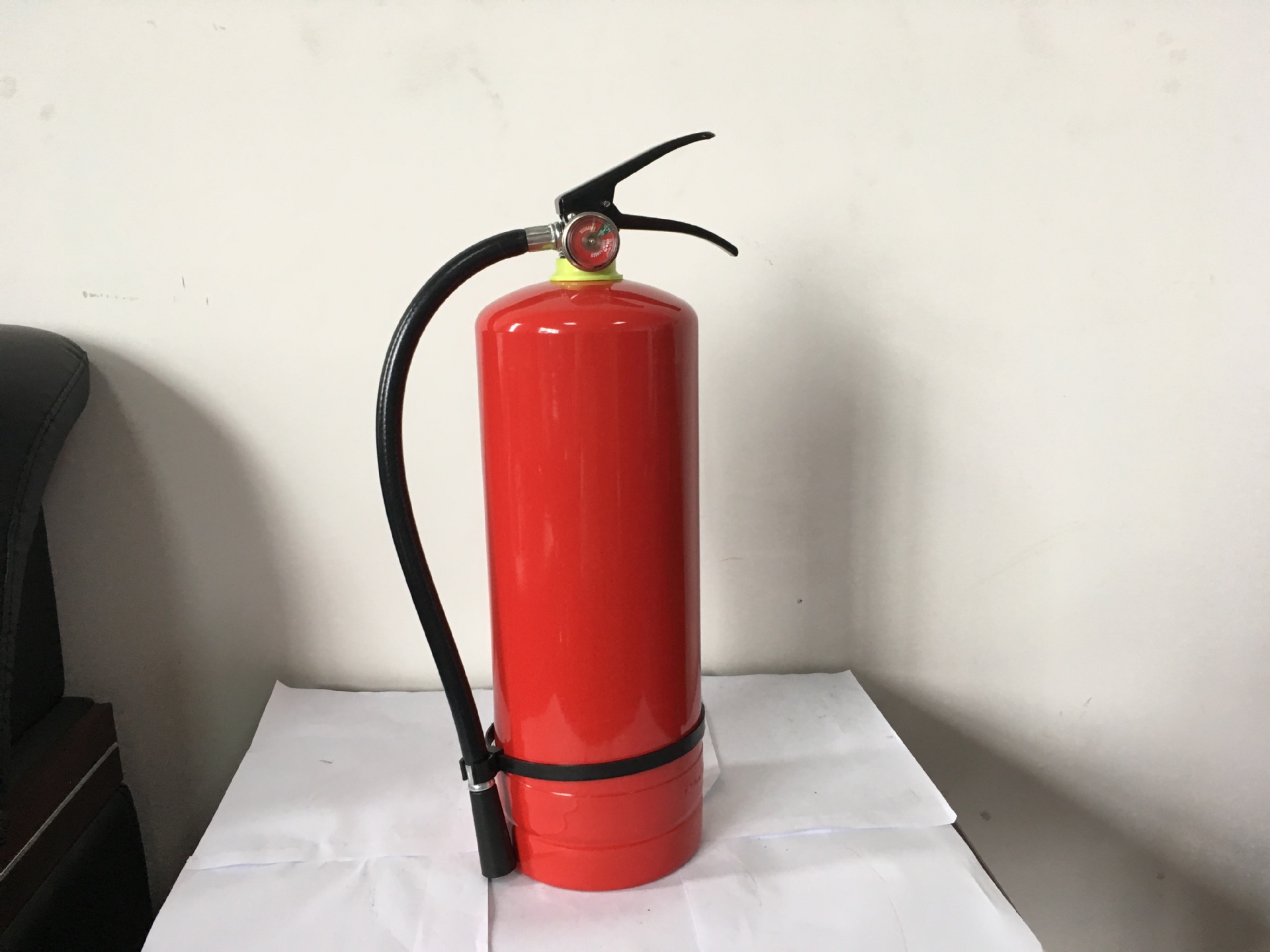 厂家大量直供5kg干粉 灭火器 专做 出口孟加拉