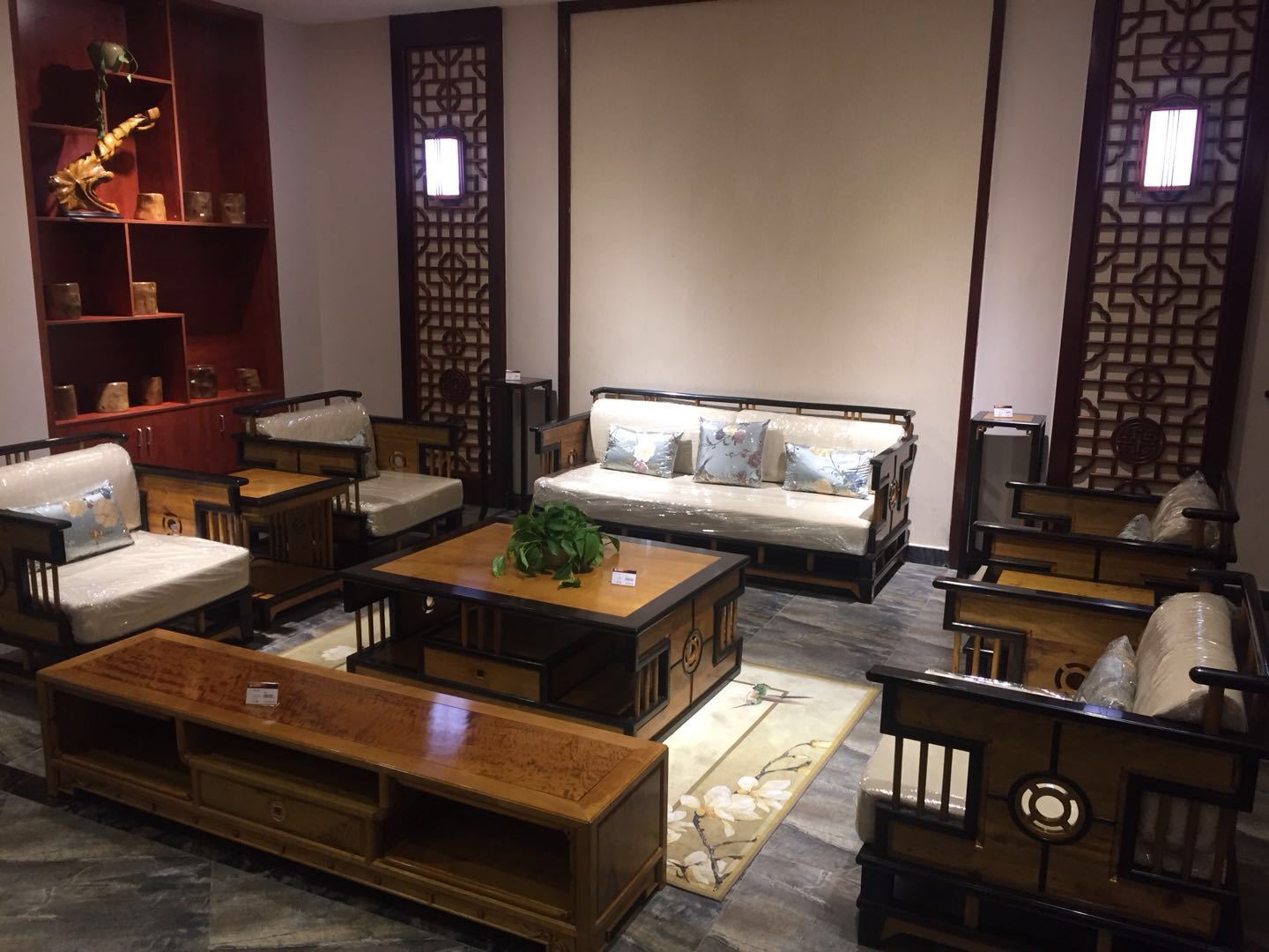 大地泉金丝楠木沙发新中式沙发乌木镶嵌金丝楠木实木厂直销