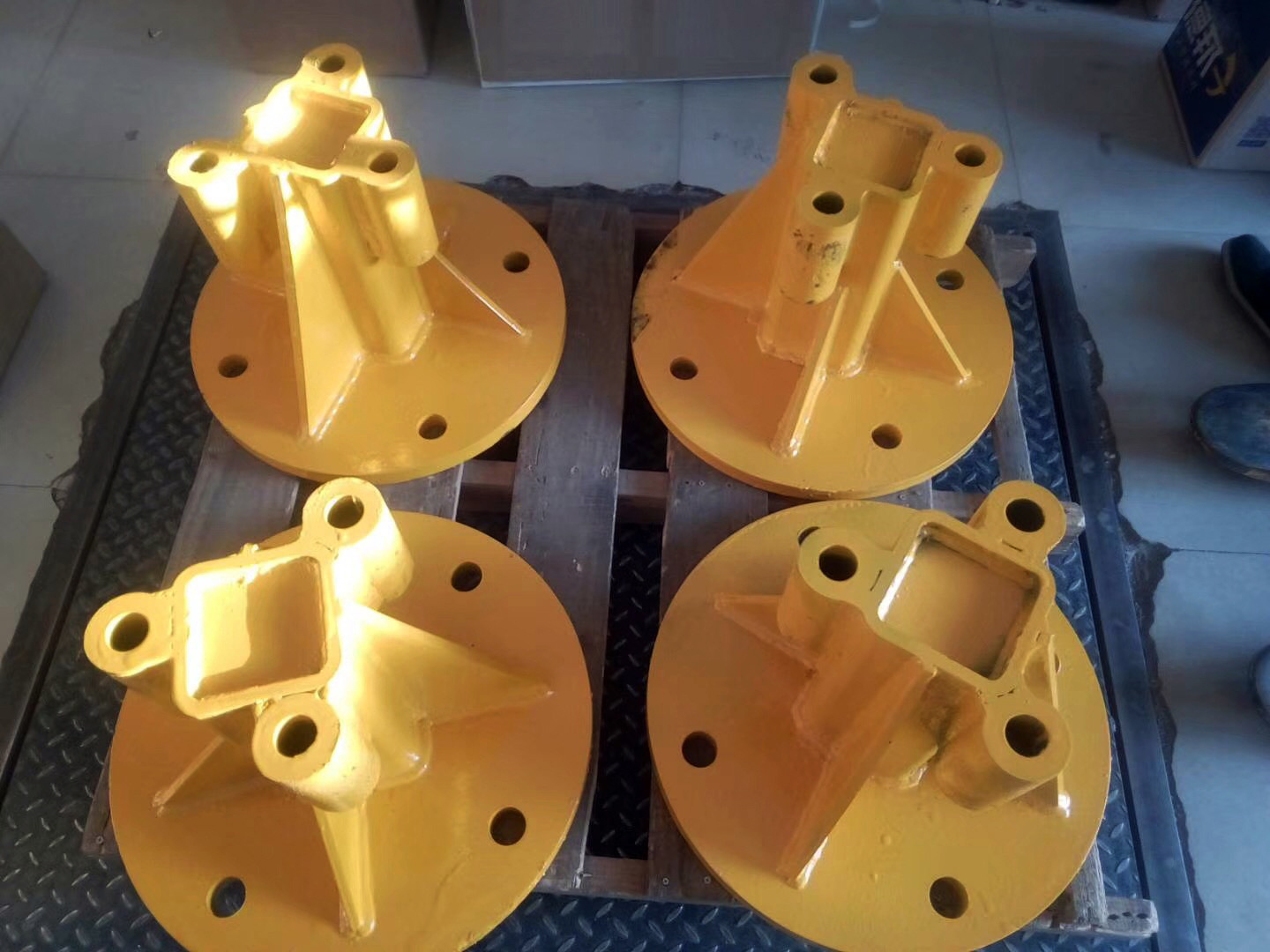 中联徐工塔机5610塔吊专用支腿方管 塔机标准节专用预埋支腿