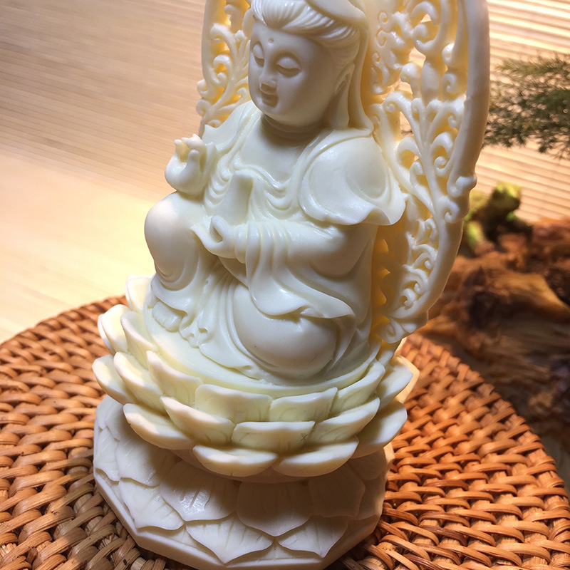 象牙果观音摆件 粉压镂空雕刻坐莲观音 车载内饰品出行礼盒包装