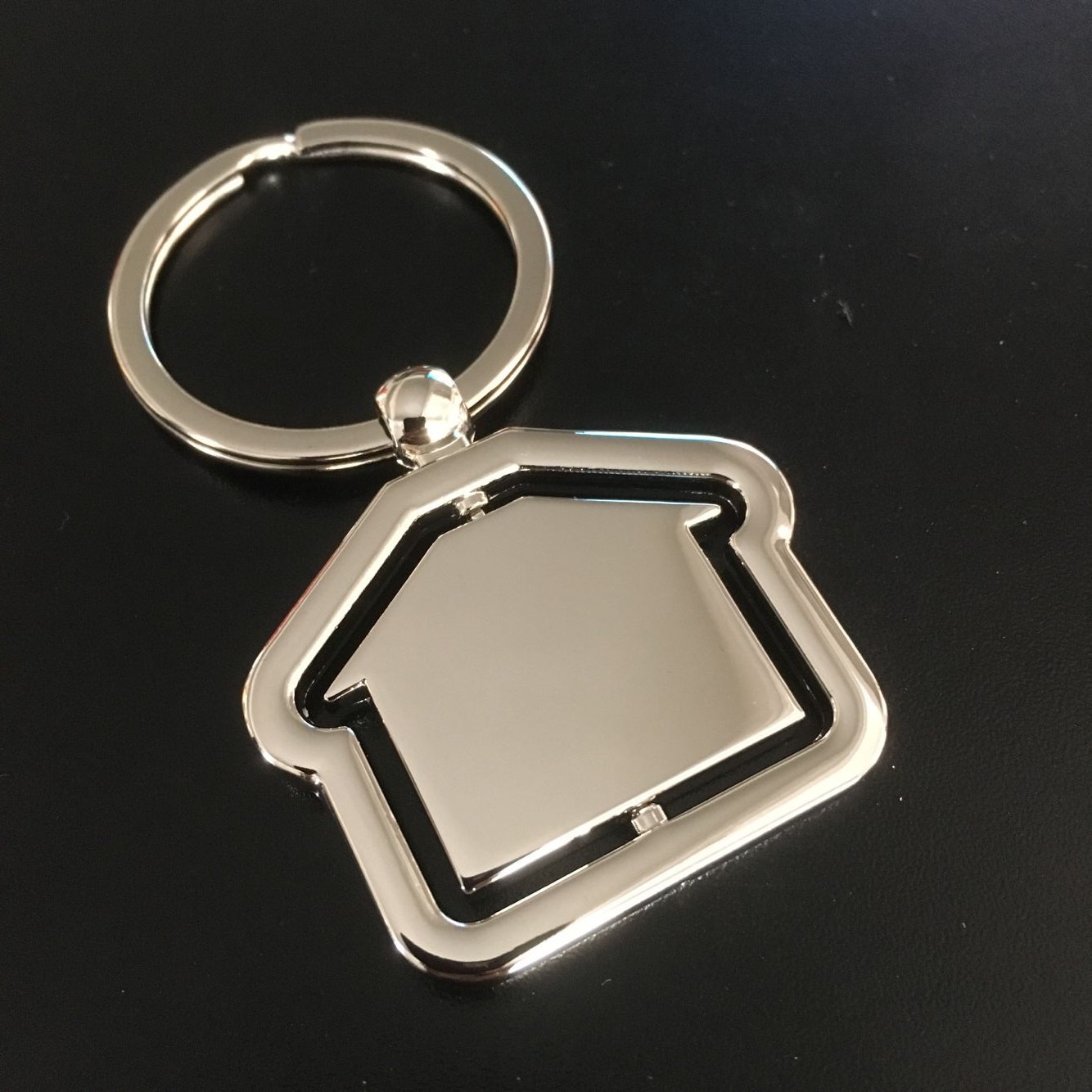 厂家定做 可旋转房子造型金属钥匙扣定制 锌合金创意小礼品挂件