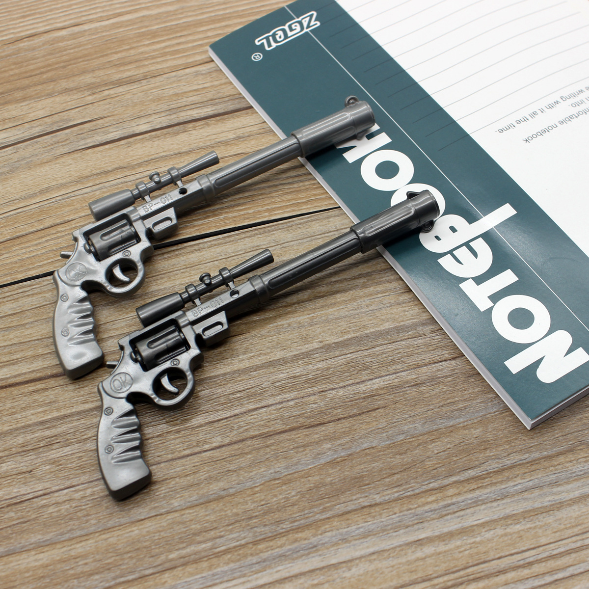 创意中性笔手枪造型学生水笔 武器模型礼品奖品笔批发