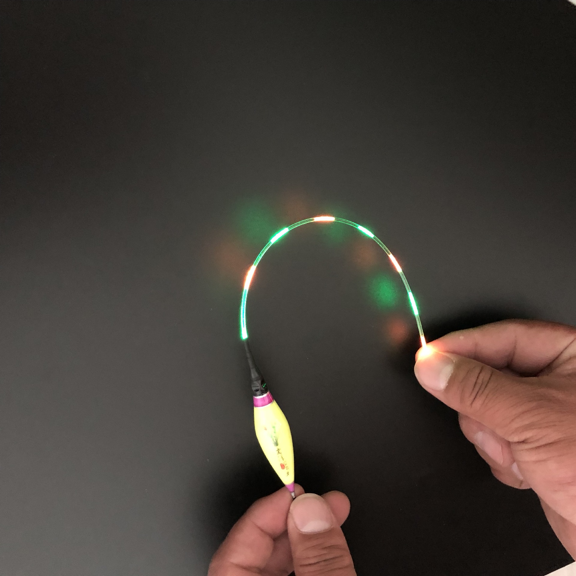 电子漂 水无影电子浮漂 夜光鱼漂批发 电子夜光浮漂 夜光漂