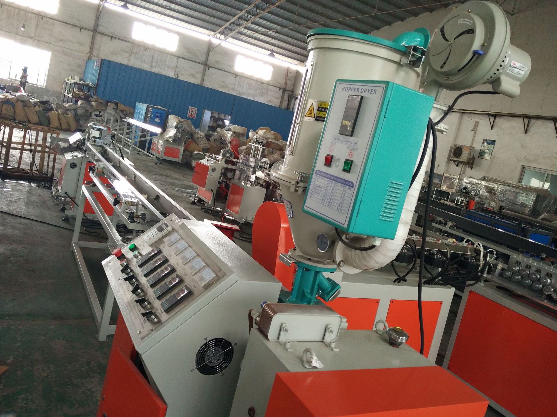 pvc硬水管生产机器 pvc硬塑料管挤出机生产设备