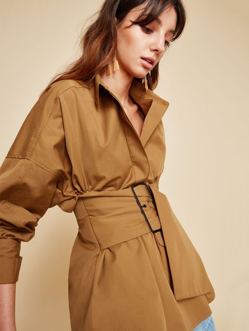 时尚设计 落肩袖廓形收腰衬衫