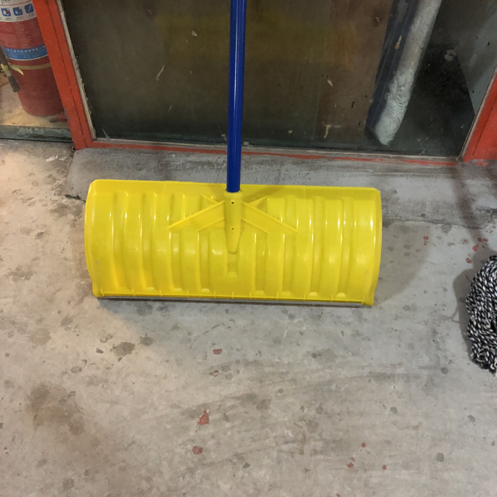 卫益升 加厚加宽塑料推雪铲 塑料推雪板 除雪工具 铁手柄人工雪铲