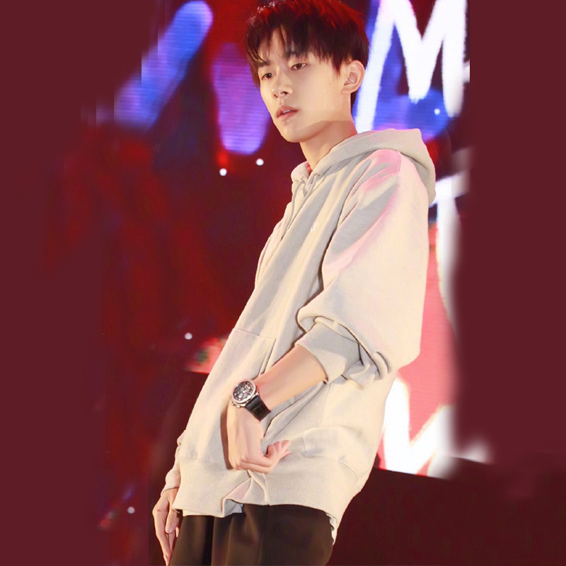 2017秋冬新款易烊千玺生日会同款卫衣情侣装加绒连帽纯棉宽松衣服