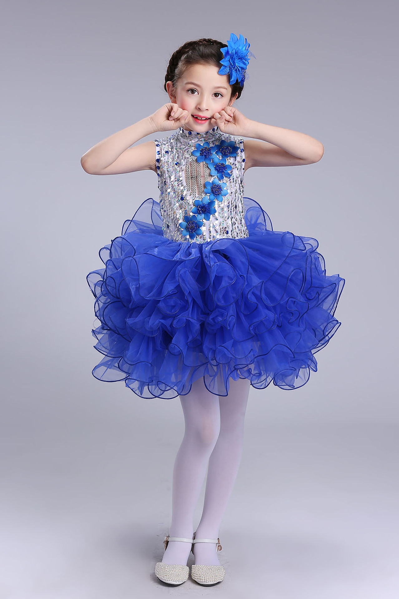 新款六一儿童舞蹈服蓬蓬纱裙演出服幼儿公主裙礼服女童跳舞亮片裙