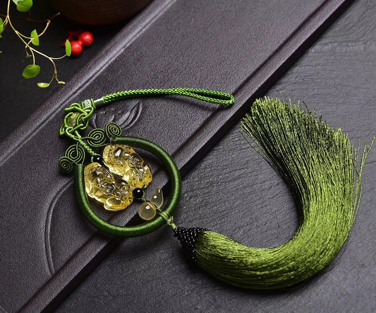 精美时尚双貔貅黄水晶汽车挂件时尚款车挂