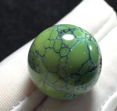 如心珠宝原矿高瓷绿松石特色网花圆珠20mm 无坑无裂 盘完军绿色