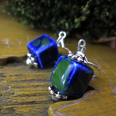 爆款方形糖果系耳环 冷门暴利产品 经济便宜 小礼品货源 陶瓷饰品