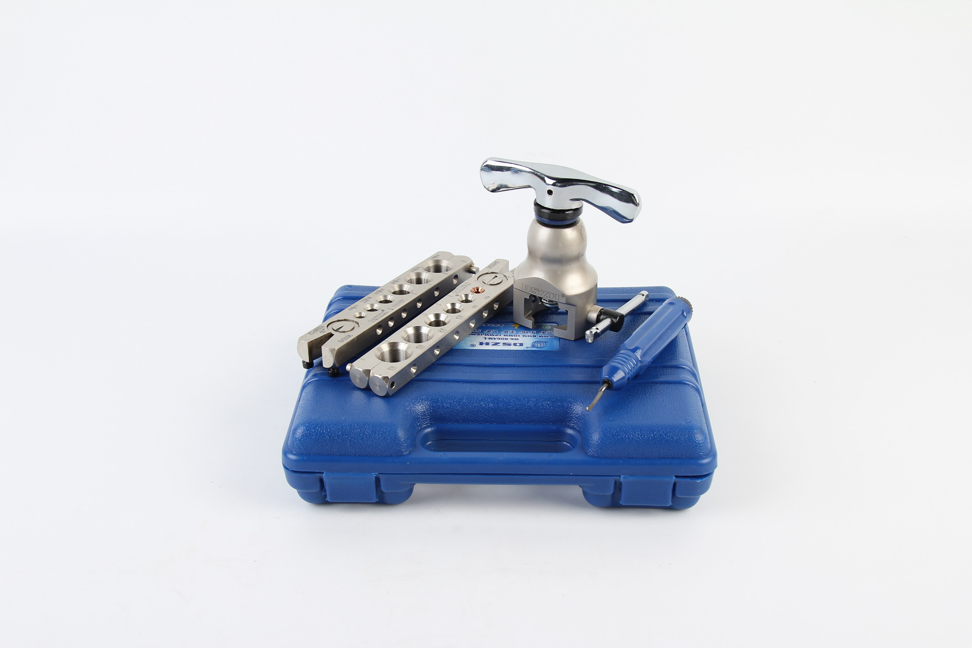 是 制冷安装,维修专用工具 适用范围: 可以涨软铜,软铝管,软不锈钢管