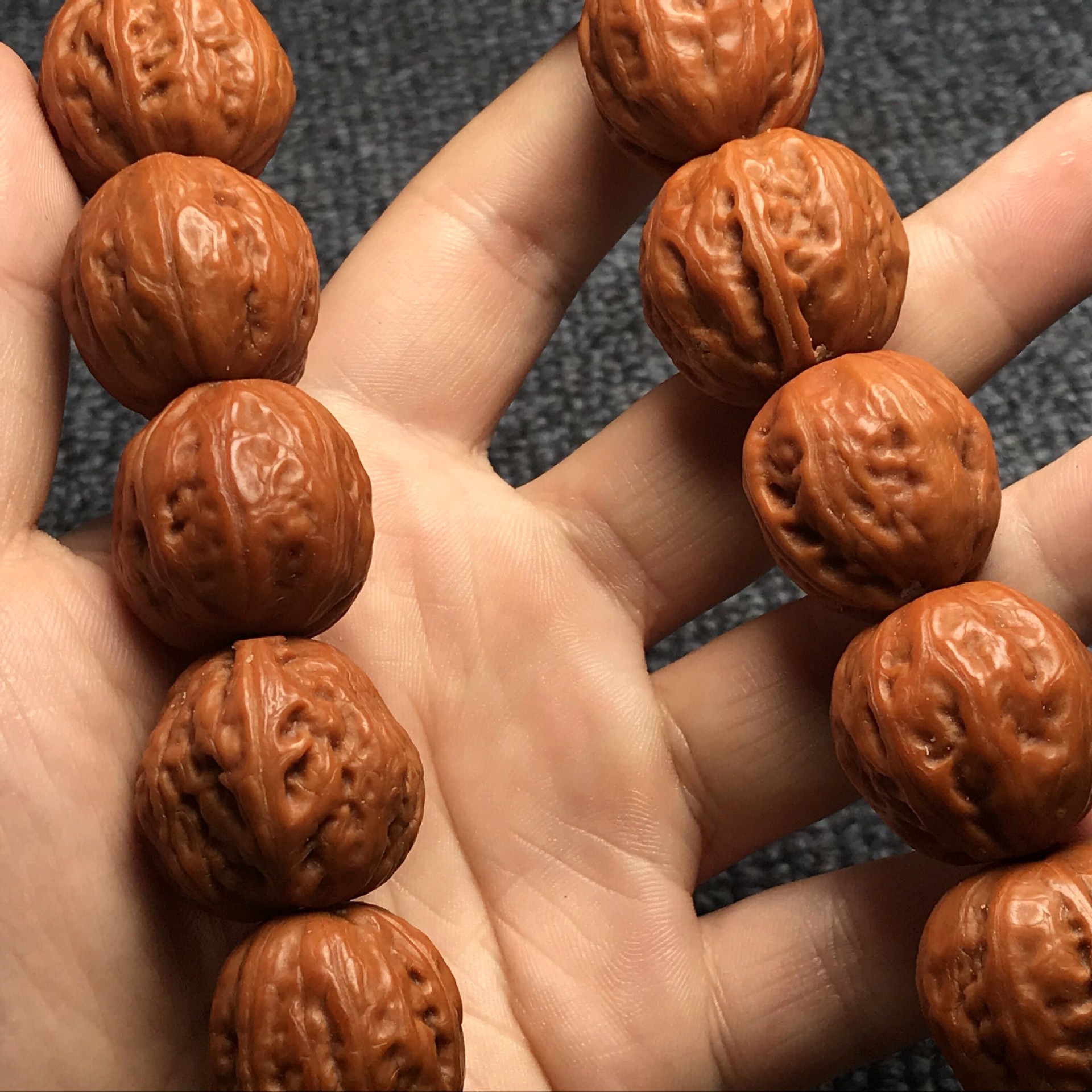 厂家批发机刷秋子核桃手持手串 抛光山核桃麻核桃批发