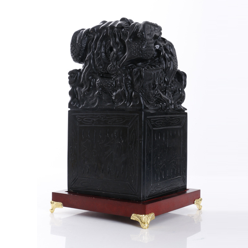 泰山墨玉雕刻工艺品 九龙印章销售抛光手工雕刻玉器印章